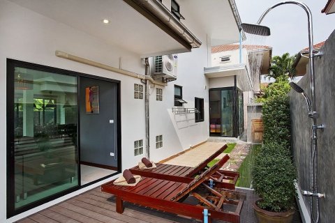 Villa in Pattaya, Thailand 6 bedrooms № 158291 - photo 7