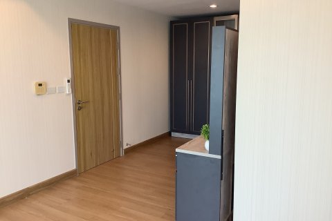 House in Bangkok, Thailand 5 bedrooms № 158290 - photo 9