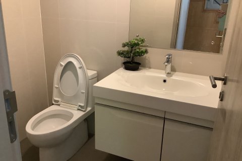 House in Bangkok, Thailand 5 bedrooms № 158290 - photo 23