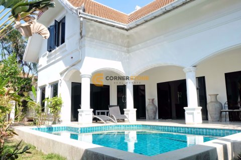 Studio on Jomtien Beach, Pattaya, Thailand № 209687