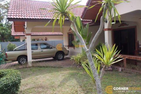 Studio on Jomtien Beach, Pattaya, Thailand № 209688