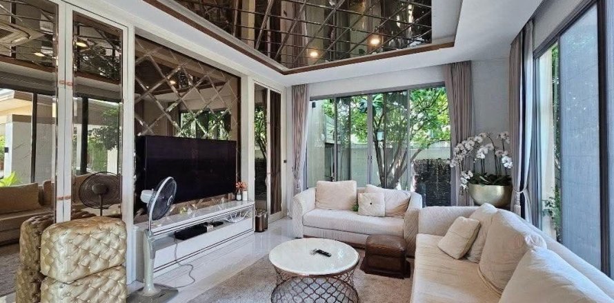 Maison à Bang Kruai, Thaïlande 3 chambres № 173262