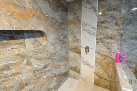 Apartment in Pattaya, Thailand 3 bedrooms № 147103 - photo 11