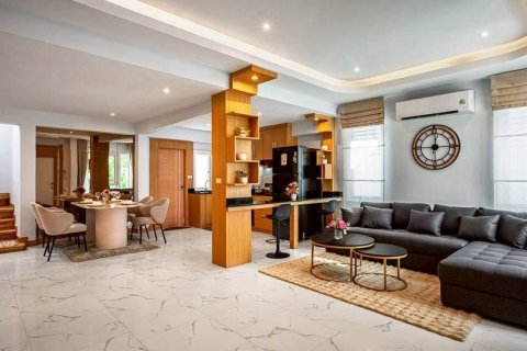 Дом в Паттайе, Таиланд с 4 спальнями  № 147104 - фото 3