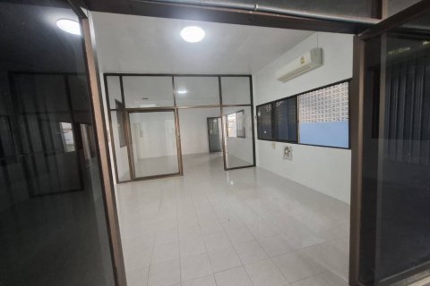 Дом в Бангкхэ, Бангкок, Таиланд с 5 спальнями  № 171628 - фото 20