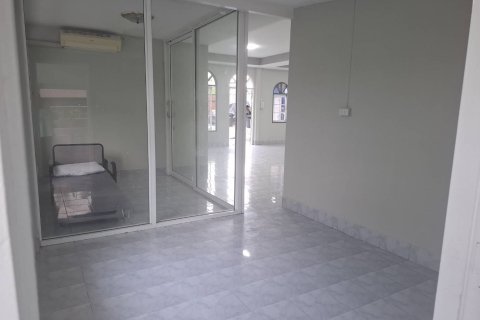 Дом в Бангкхэ, Бангкок, Таиланд с 5 спальнями  № 171628 - фото 10