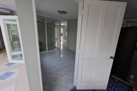 Дом в Бангкхэ, Бангкок, Таиланд с 5 спальнями  № 171628 - фото 8