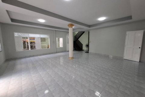 Дом в Бангкхэ, Бангкок, Таиланд с 5 спальнями  № 171628 - фото 6