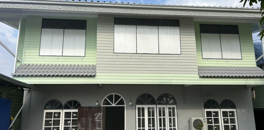 Дом в Бангкхэ, Бангкок, Таиланд с 5 спальнями  № 171628