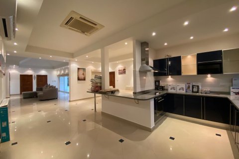 Villa à Pattaya, Thaïlande 3 chambres № 171630 - photo 9