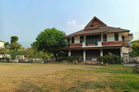 House in San Kamphaeng, Thailand 4 bedrooms № 171631 - photo 1