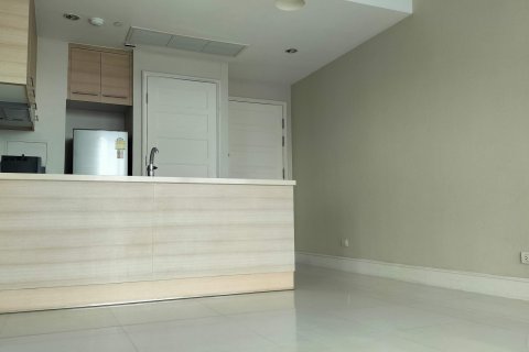 Студия в кондо в Клонг Тоэй, Бангкок, Таиланд № 171629 - фото 12