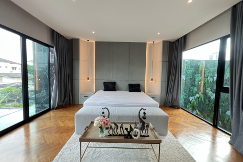 Вилла в Ваттхане, Бангкок, Таиланд с 4 спальнями  № 157402 - фото 20