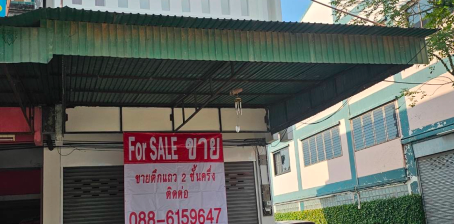 Shophouse in Lamphun, Thailand № 159141