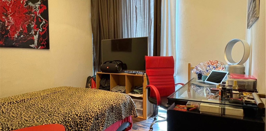 Condo in Bangkok, Thailand, 2 bedrooms  № 186450