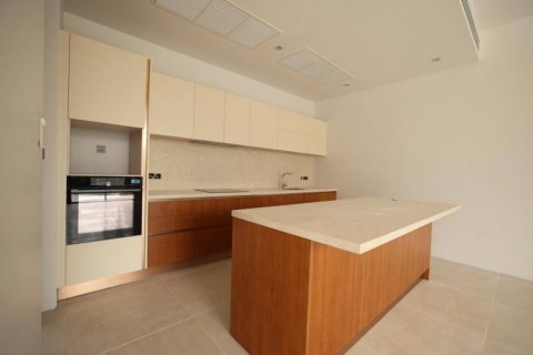 Villa in Phuket, Thailand 3 bedrooms № 117124 - photo 6