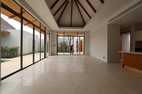 Villa in Phuket, Thailand 3 bedrooms № 117124 - photo 4