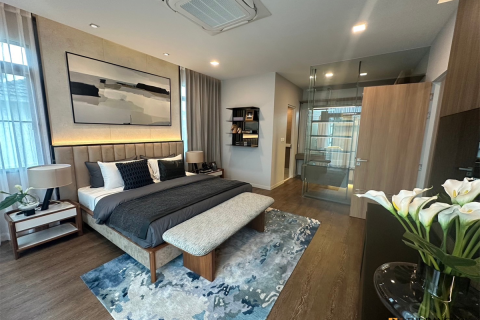 House in Bangkok, Thailand 4 bedrooms № 189017