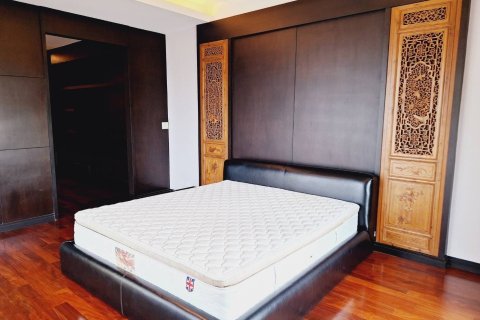 Condo à Sathon, Bangkok, Thaïlande, 3 chambres № 154977 - photo 11