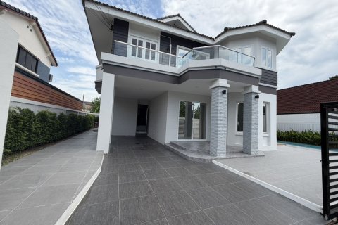 Villa à Pattaya, Thaïlande 3 chambres № 154980 - photo 2