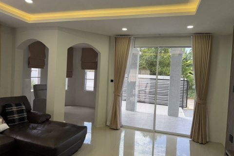 Villa à Pattaya, Thaïlande 3 chambres № 154980 - photo 12