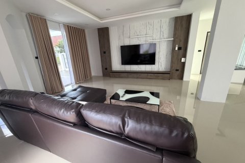 Villa à Pattaya, Thaïlande 3 chambres № 154980 - photo 10