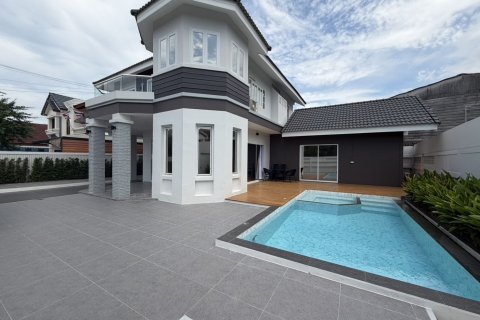 Villa à Pattaya, Thaïlande 3 chambres № 154980 - photo 8