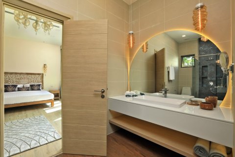 House in Bang Tao, Thailand 5 bedrooms № 10061 - photo 18