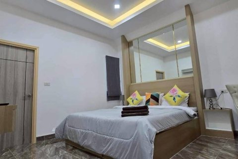 Villa in Pattaya, Thailand 5 bedrooms № 171969 - photo 4