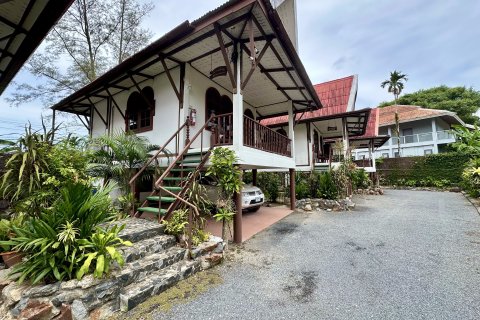 Villa in Phuket, Thailand 5 bedrooms № 171973 - photo 8