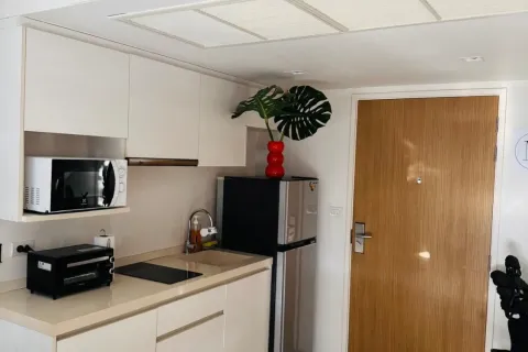 Studio in the Condo in Watthana, Bangkok, Thailand  № 164491 - photo 3