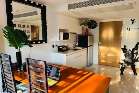 Studio in the Condo in Watthana, Bangkok, Thailand  № 164491 - photo 4