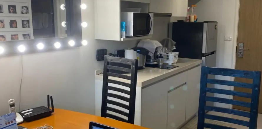 Studio in the Condo in Watthana, Bangkok, Thailand  № 164491