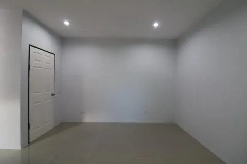 House in Udon Thani, Thailand 4 bedrooms № 164485 - photo 17