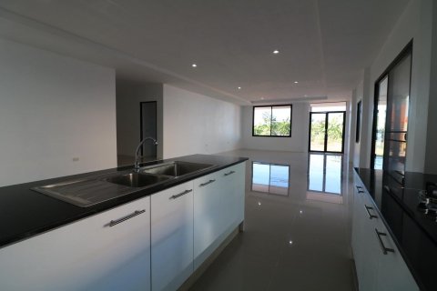 House in Udon Thani, Thailand 4 bedrooms № 164485 - photo 11