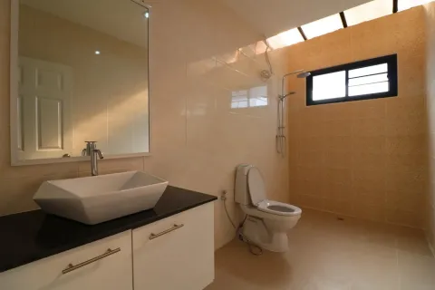 House in Udon Thani, Thailand 4 bedrooms № 164485 - photo 30