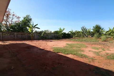 House in Udon Thani, Thailand 4 bedrooms № 164485 - photo 4