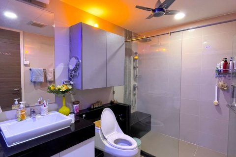 Penthouse à Yan Nawa, Bangkok, Thaïlande 3 chambres № 159627 - photo 12