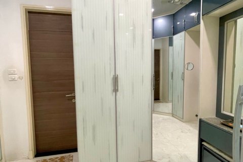 Penthouse à Yan Nawa, Bangkok, Thaïlande 3 chambres № 159627 - photo 15