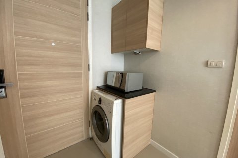 Студия в кондо в Ваттхане, Бангкок, Таиланд № 159626 - фото 13