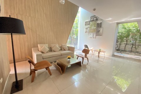 Студия в кондо в Ваттхане, Бангкок, Таиланд № 159626 - фото 11