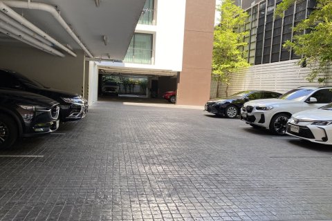 Студия в кондо в Ваттхане, Бангкок, Таиланд № 159626 - фото 12