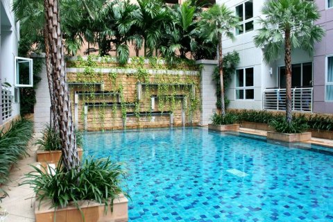 Condo in Watthana, Bangkok, Thailand, 3 bedrooms № 159625 - photo 11
