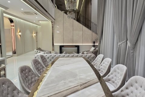 House in Bang Kapi, Bangkok, Thailand 4 bedrooms № 151927 - photo 7