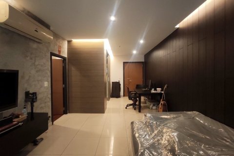 Studio in the Condo in Yan Nawa, Bangkok, Thailand  № 151932 - photo 2