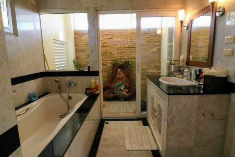 Дом в Чиангмае, Таиланд с 4 спальнями № 155311 - фото 19