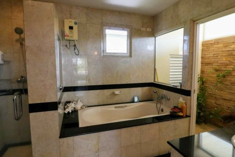 Дом в Чиангмае, Таиланд с 4 спальнями № 155311 - фото 18