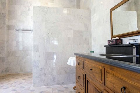 Villa in Chiang Mai, Thailand 4 bedrooms № 155312 - photo 27