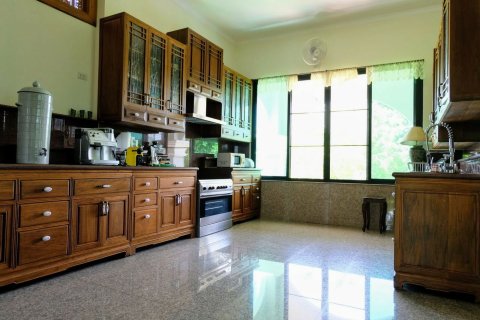 Villa in Chiang Mai, Thailand 4 bedrooms № 155312 - photo 16