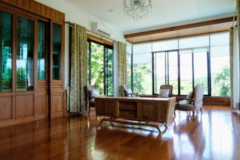 Villa in Chiang Mai, Thailand 4 bedrooms № 155312 - photo 11